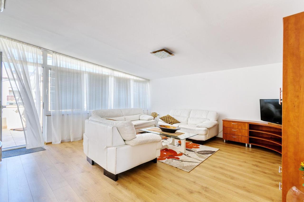 Comfort Holiday Apartment Zadar - With Parking And Balcony Bagian luar foto
