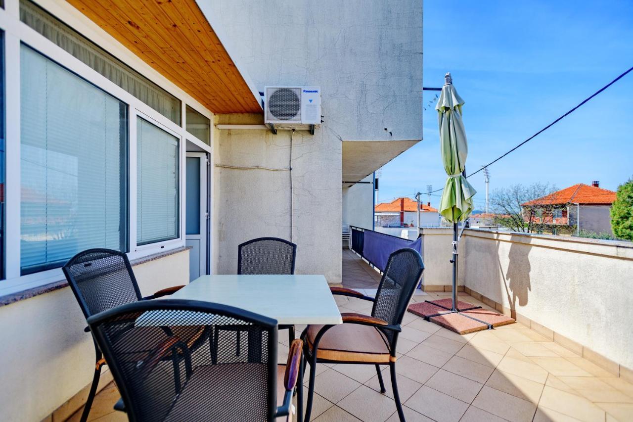 Comfort Holiday Apartment Zadar - With Parking And Balcony Bagian luar foto