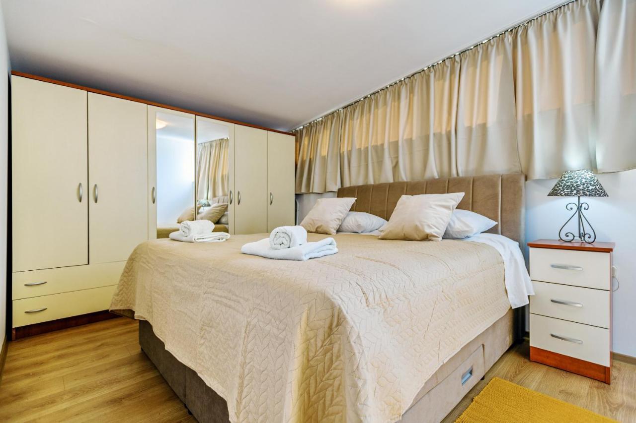 Comfort Holiday Apartment Zadar - With Parking And Balcony Bagian luar foto