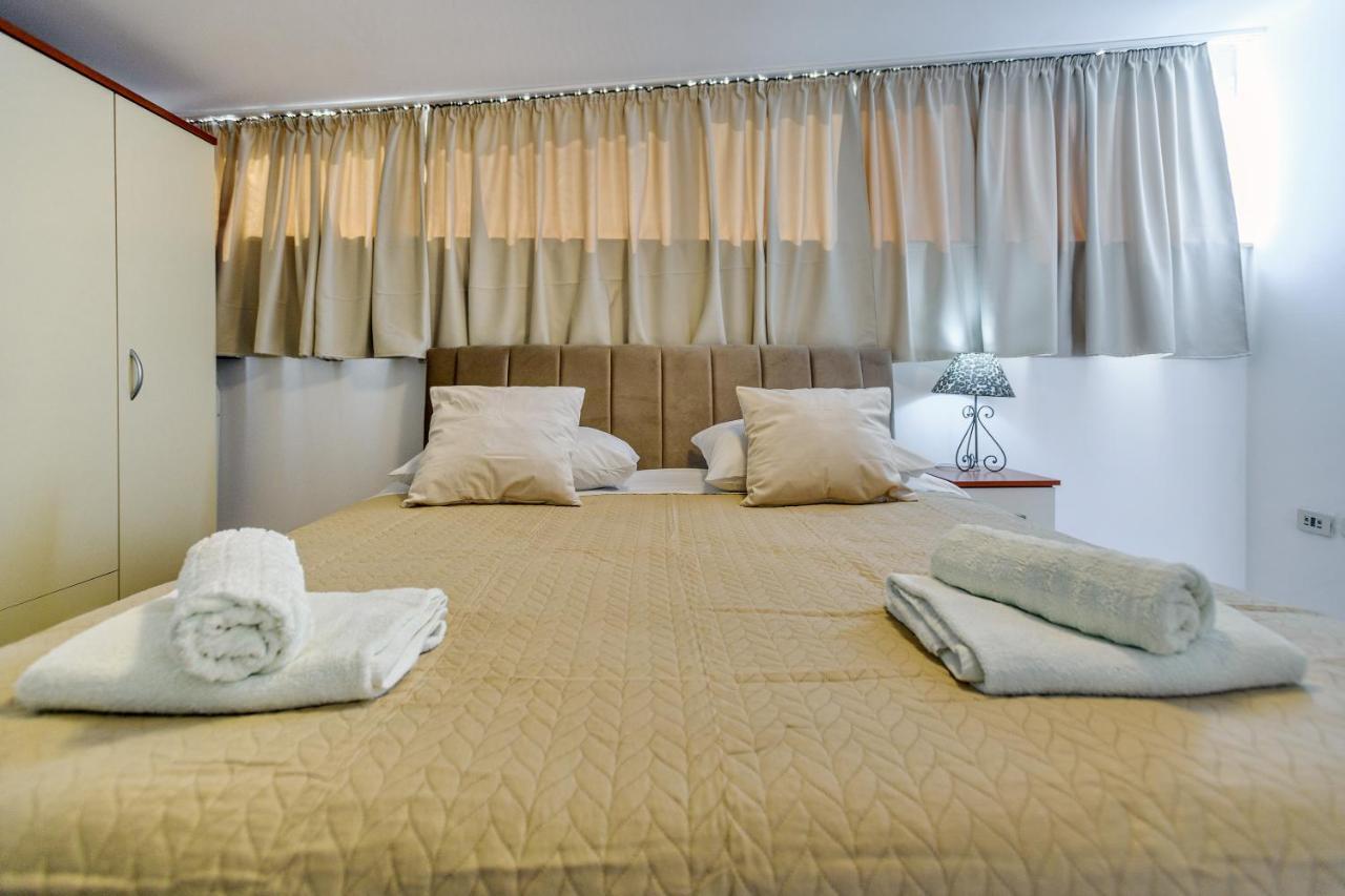 Comfort Holiday Apartment Zadar - With Parking And Balcony Bagian luar foto