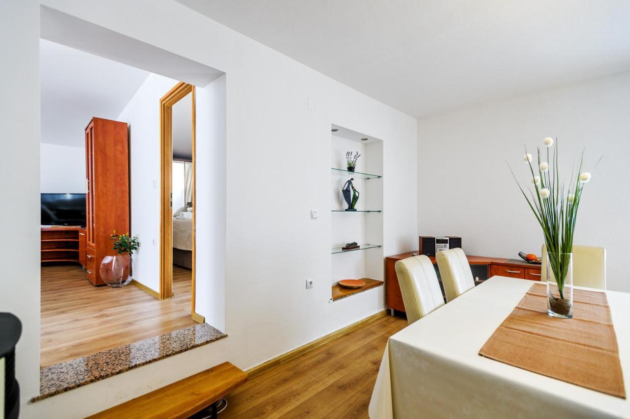 Comfort Holiday Apartment Zadar - With Parking And Balcony Bagian luar foto