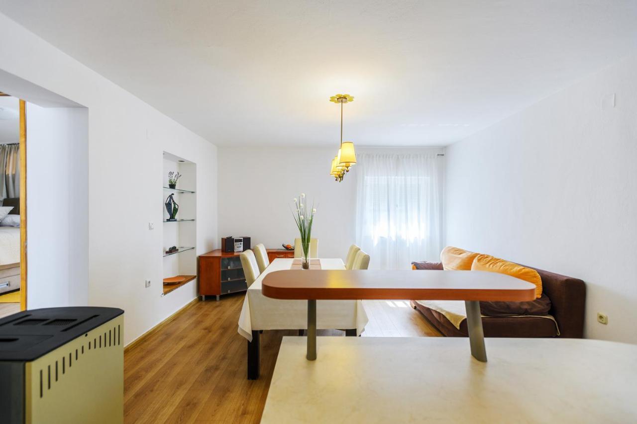 Comfort Holiday Apartment Zadar - With Parking And Balcony Bagian luar foto